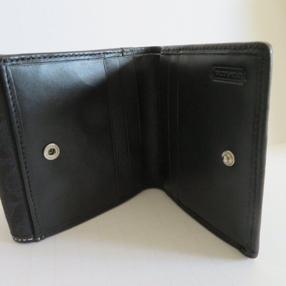 💕💕HP💕💕Coach Signature Mini Wallet, Black - NWT - Picture 7 of 16